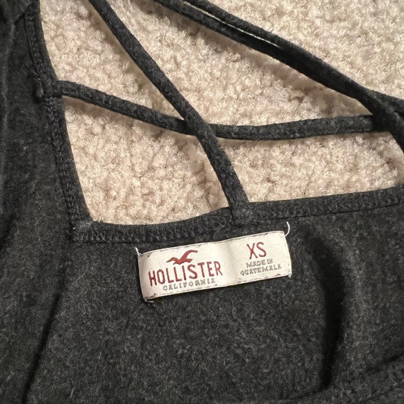 Hollister Charcoal Lattice Back Long-Sleeve Tee - Picture 4 of 5